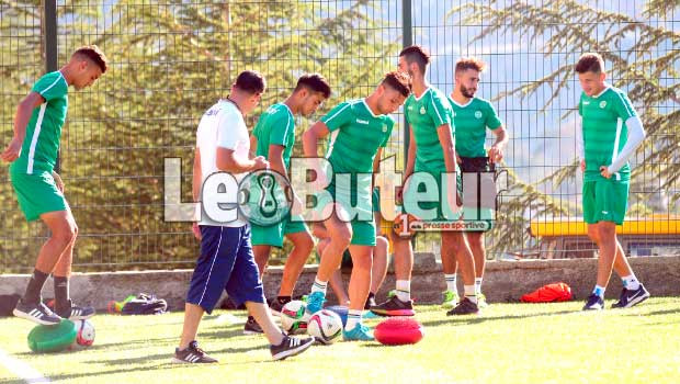 JSK : Moussouni et Rahmouni se sont réunis avec les joueurs