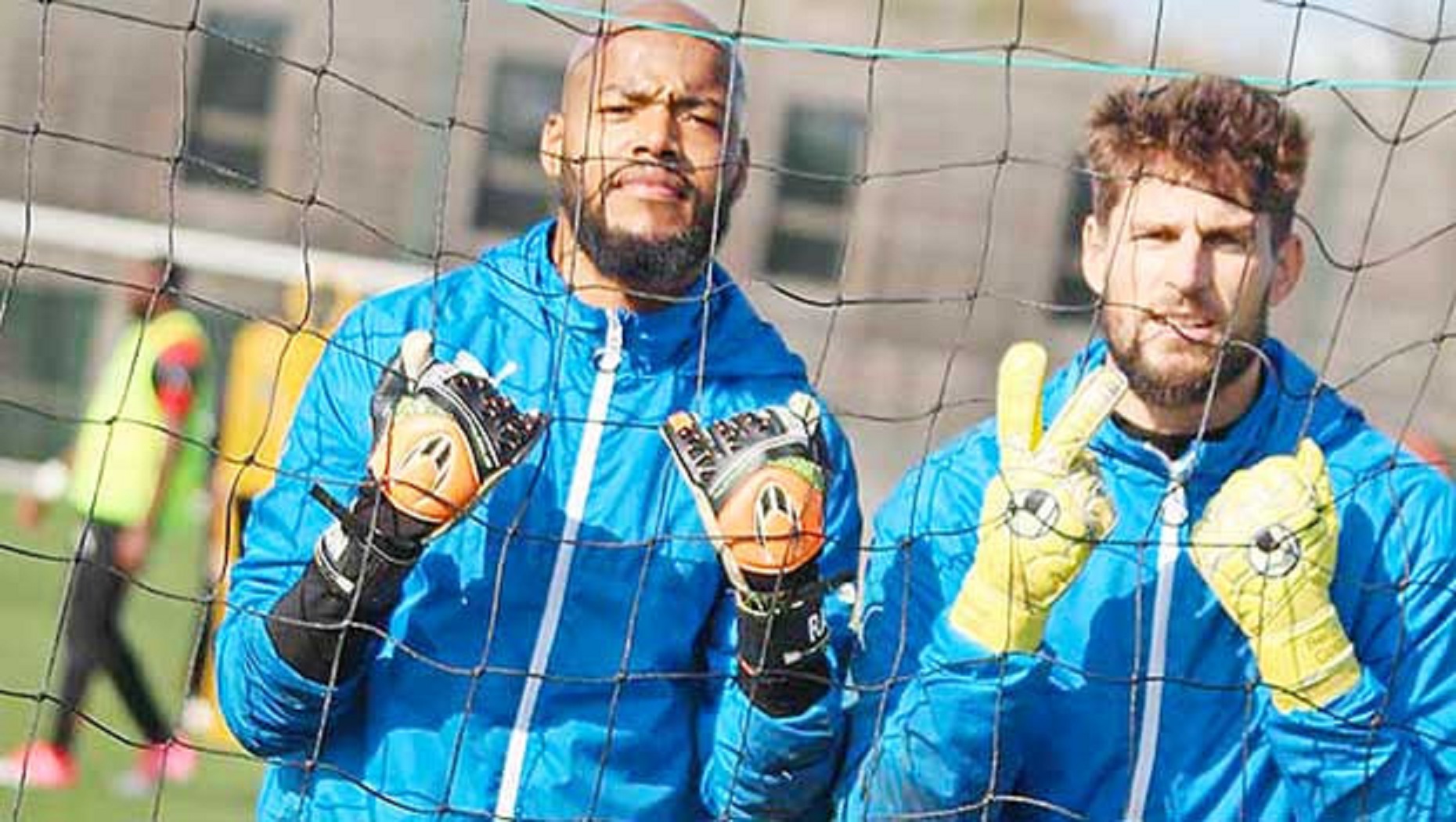 M’bolhi absent face au Stade Brestois