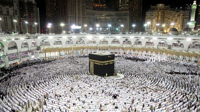 L’Arabie saoudite interdit à 400 000 pèlerins illégaux de venir à La Mecque