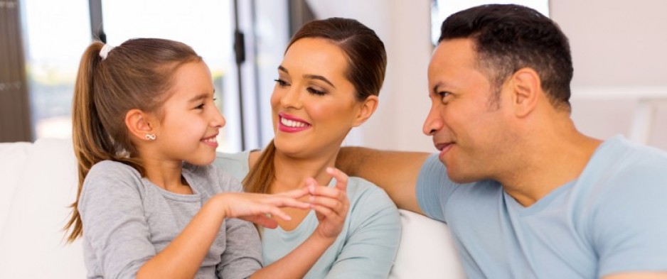 Parents : une technique pour éviter que votre enfant vous interrompe