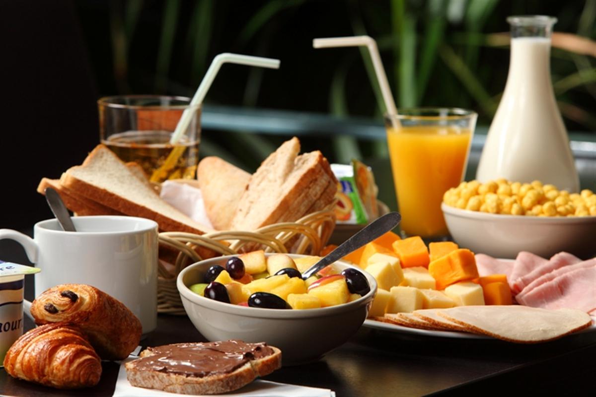 Doit-on vraiment se forcer à prendre un petit-déjeuner ?