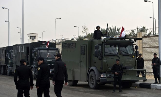 Egypte: 5 policiers tués par des bombes dans le Sinaï