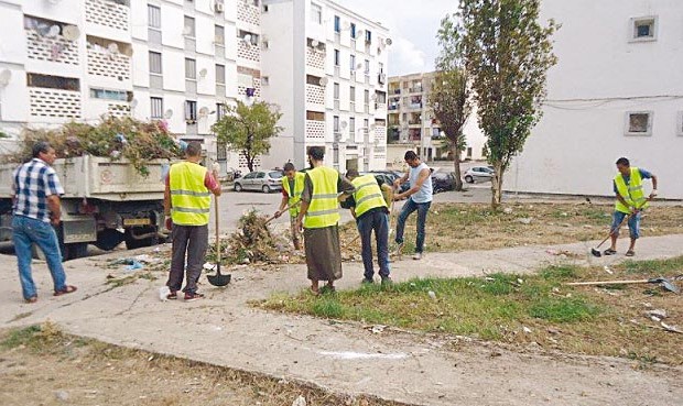 La population vit littéralement dans les ordures: Une vaste opération de nettoyage des quartiers de Souk Ahras