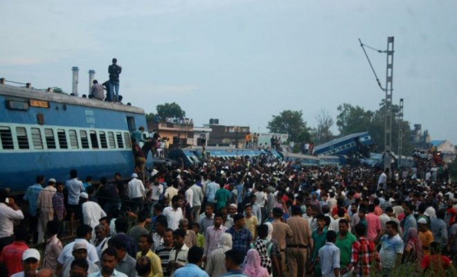 Accident de train en inde: le bilan monte à 23 morts, 64 blessés