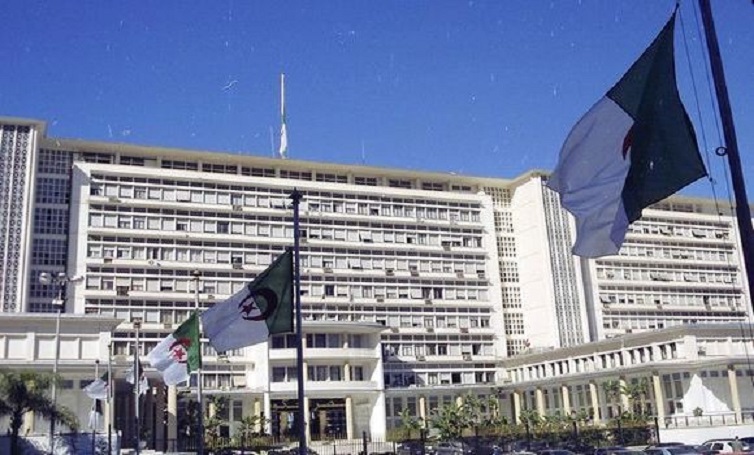 Le gouvernement et ses partenaires décident de différer la Tripartite