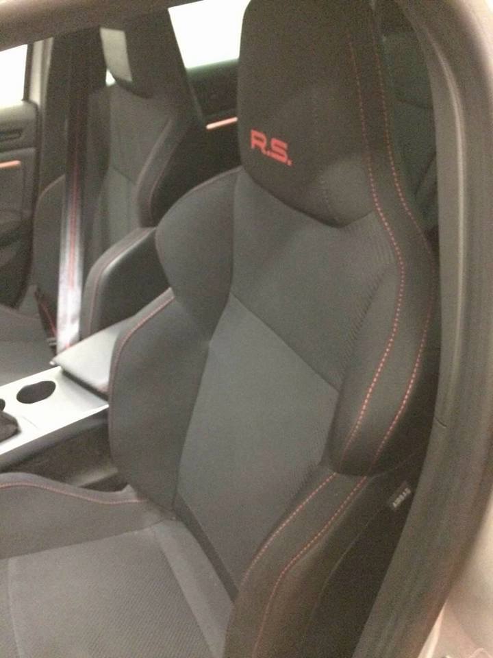 Salon de Frankfurt 2017 : L’habitacle de la Mégane 4 R.S. en fuite