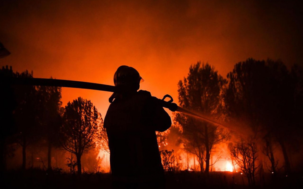 France: des milliers de passagers de train bloqués par un feu