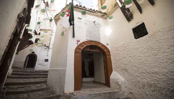 Ecole de conservation et de restauration des biens culturels : Les diplômes suffiront-ils à stopper la dégradation du patrimoine ?