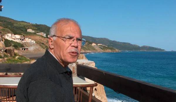 Bejaia: Hommage à Hachemi Chérif