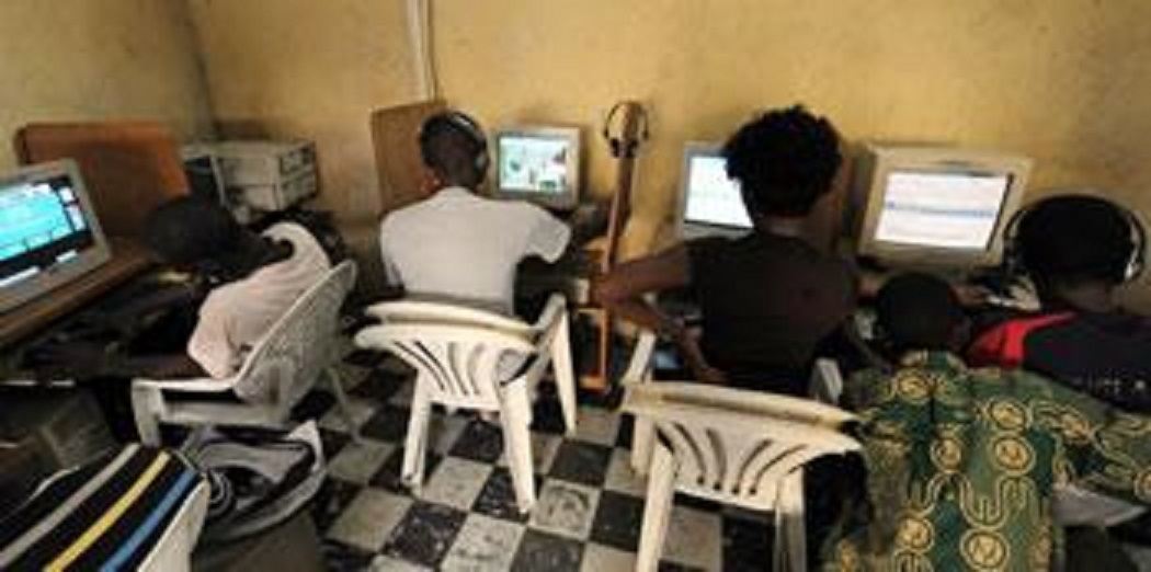 Des citoyens reçoivent un «Courrier piégé» : Les nouvelles arnaques à l' »africaine »!