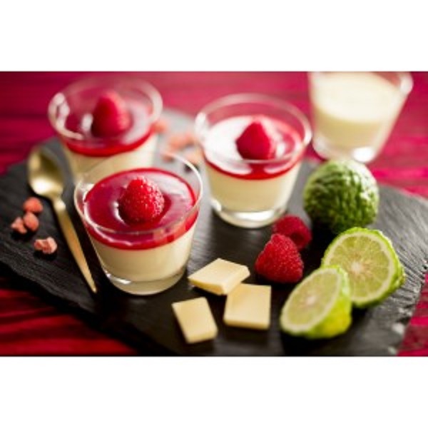 Timbales au chocolat et coulis de fraises