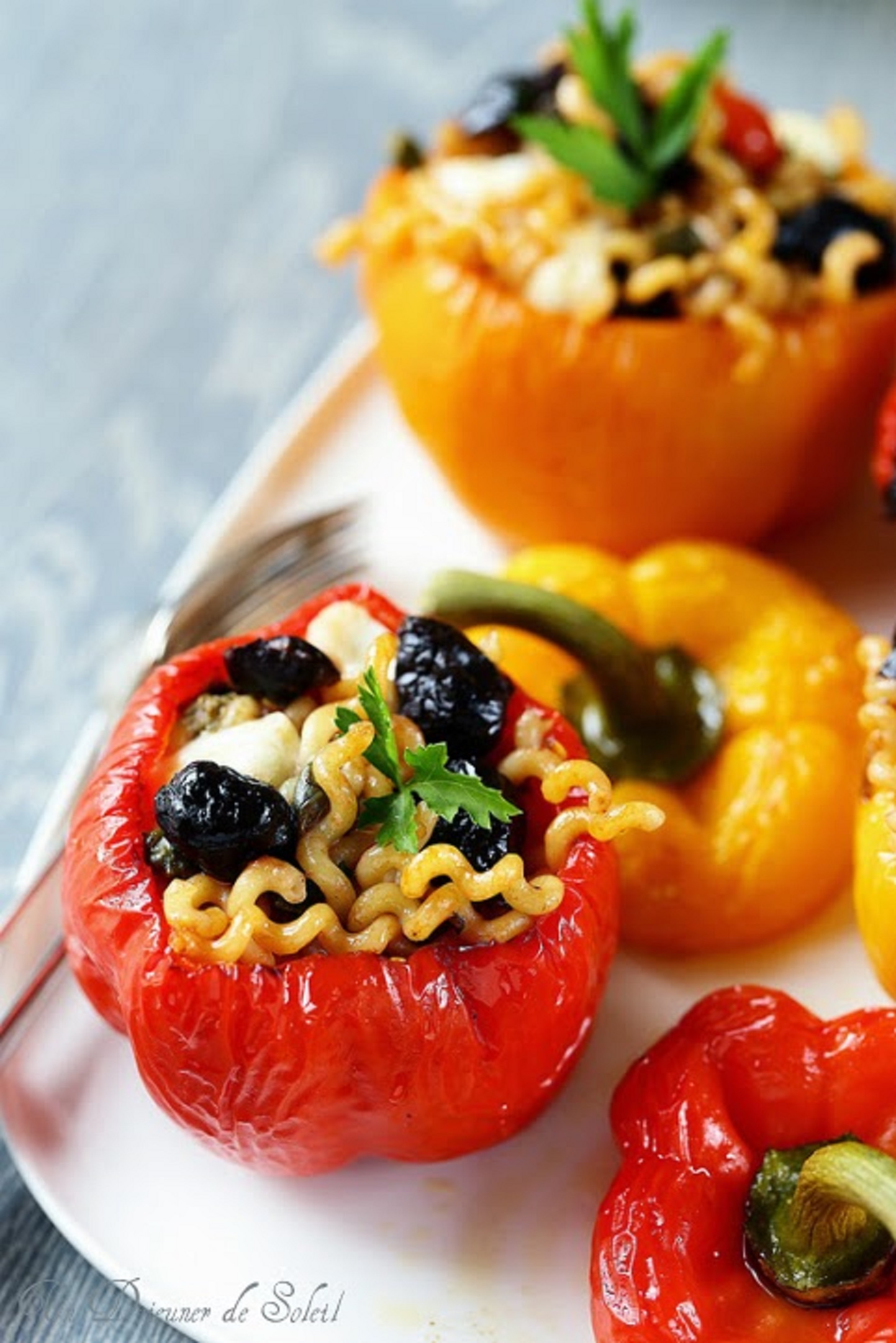 Poivrons farcis à la salade de pâtes