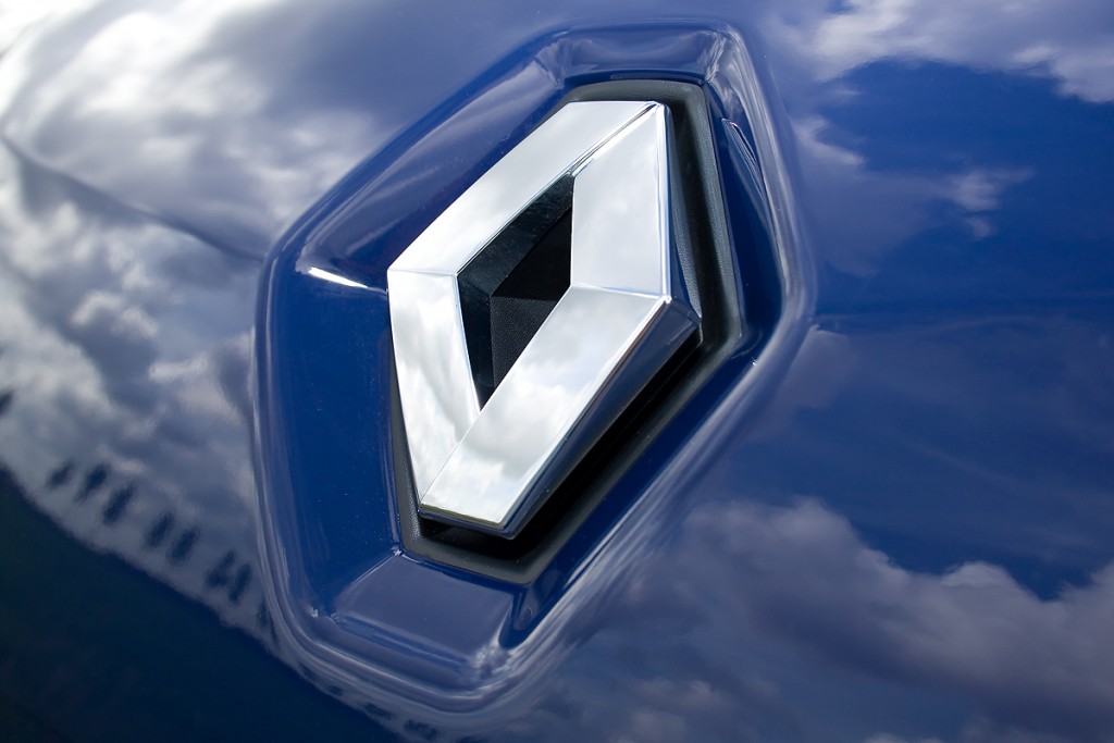 Don au Croissant-Rouge Algérien: Renault perpétue une tradition