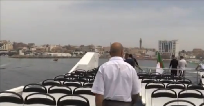 Entrée en service du premier bateau restaurant