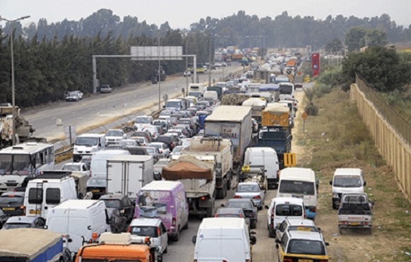 Le projet algero-espagnol de régulation du trafic routier à Alger lancé dès la prochaine rentrée sociale