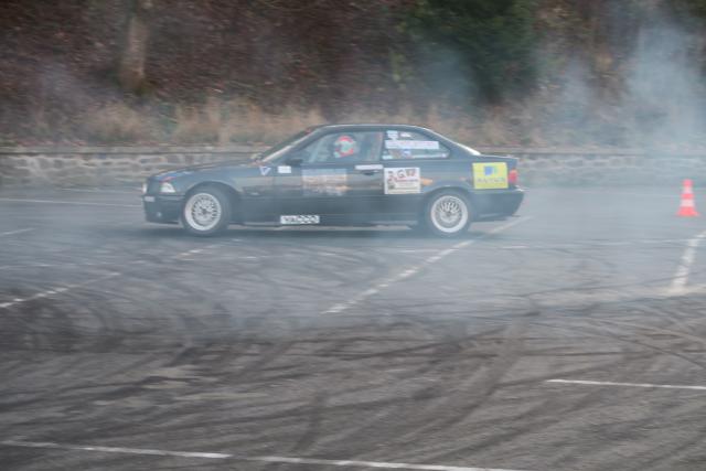 Aïn El-Turck: Une rue transformée en circuit de course automobile