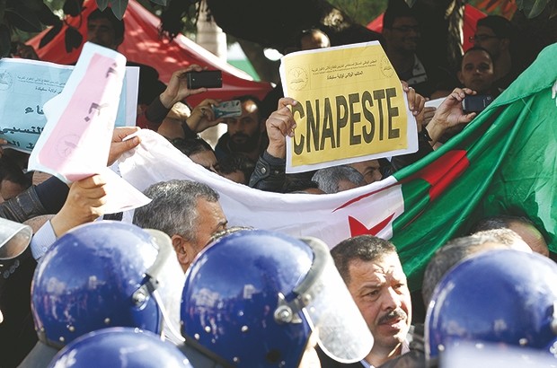 Ils se disent inquiets du dernier changement à la tête de l&rsquo;exécutif: Les syndicats appréhendent la rentrée