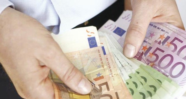 Plusieurs banques évoquent le manque de liquidités et de formulaires: Difficultés à obtenir l’allocation touristique