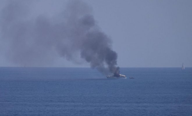 Le feu à bord d’un méga yacht au large de l’aéroport de Nice