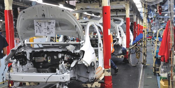 Automobile: les nouveaux projets gelés