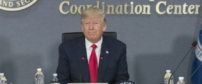 Trump lance la traque des fuites qui minent sa présidence