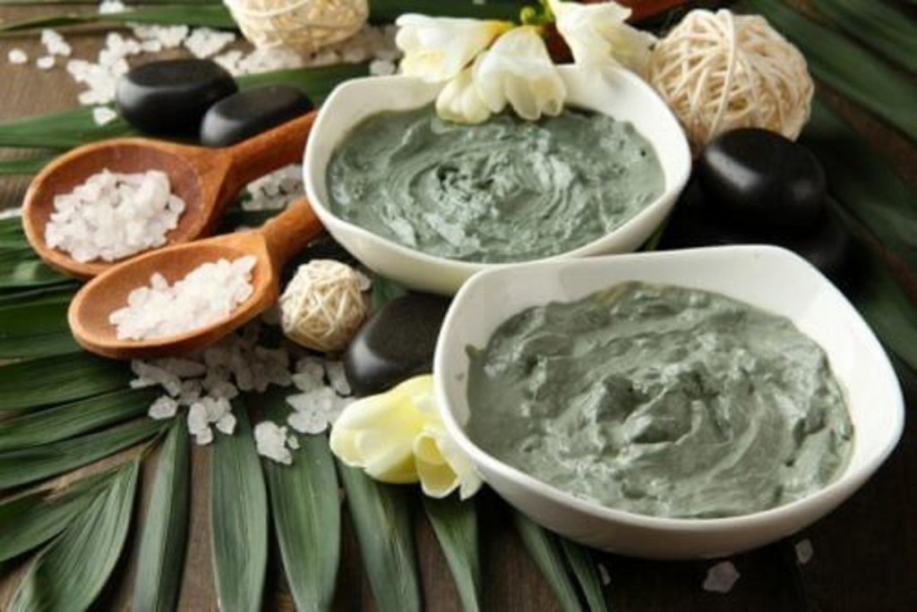 Préparation de la semaine: Crème d’argile et de café pour réduire la flaccidité de la peau