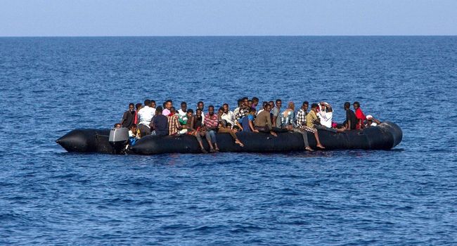 Yémen: 5 morts et 50 disparus parmi des migrants jetés à la mer