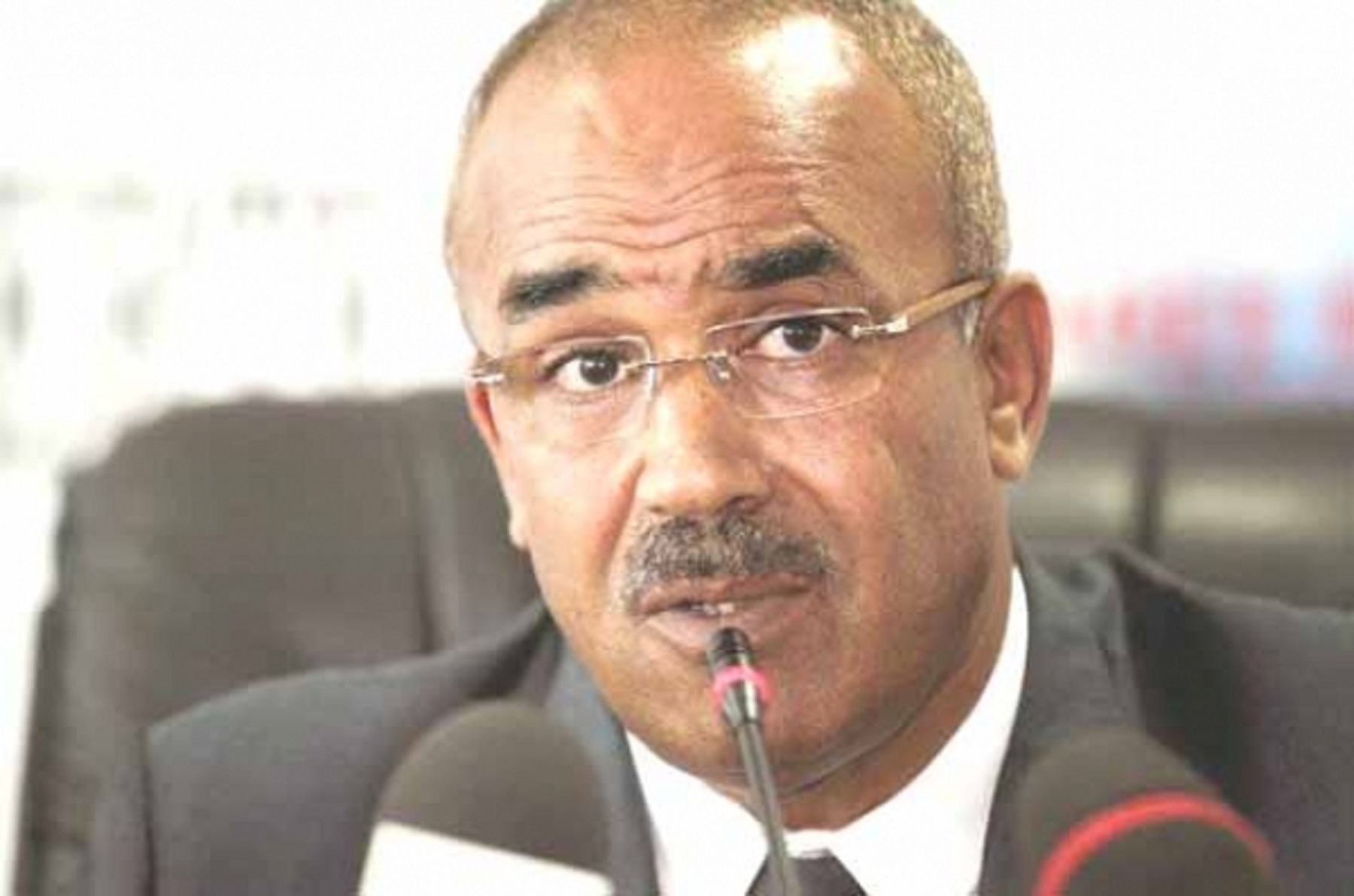 Scrutin du 23 novembre : M. Bedoui appelle à une « forte mobilisation »