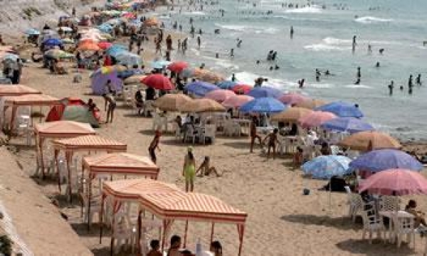 Le tourisme balnéaire fait recette en dépit de la cherté et des mauvaises conditions d’accueil : Les plages béjaouies à l’heure des vacanciers de septembre