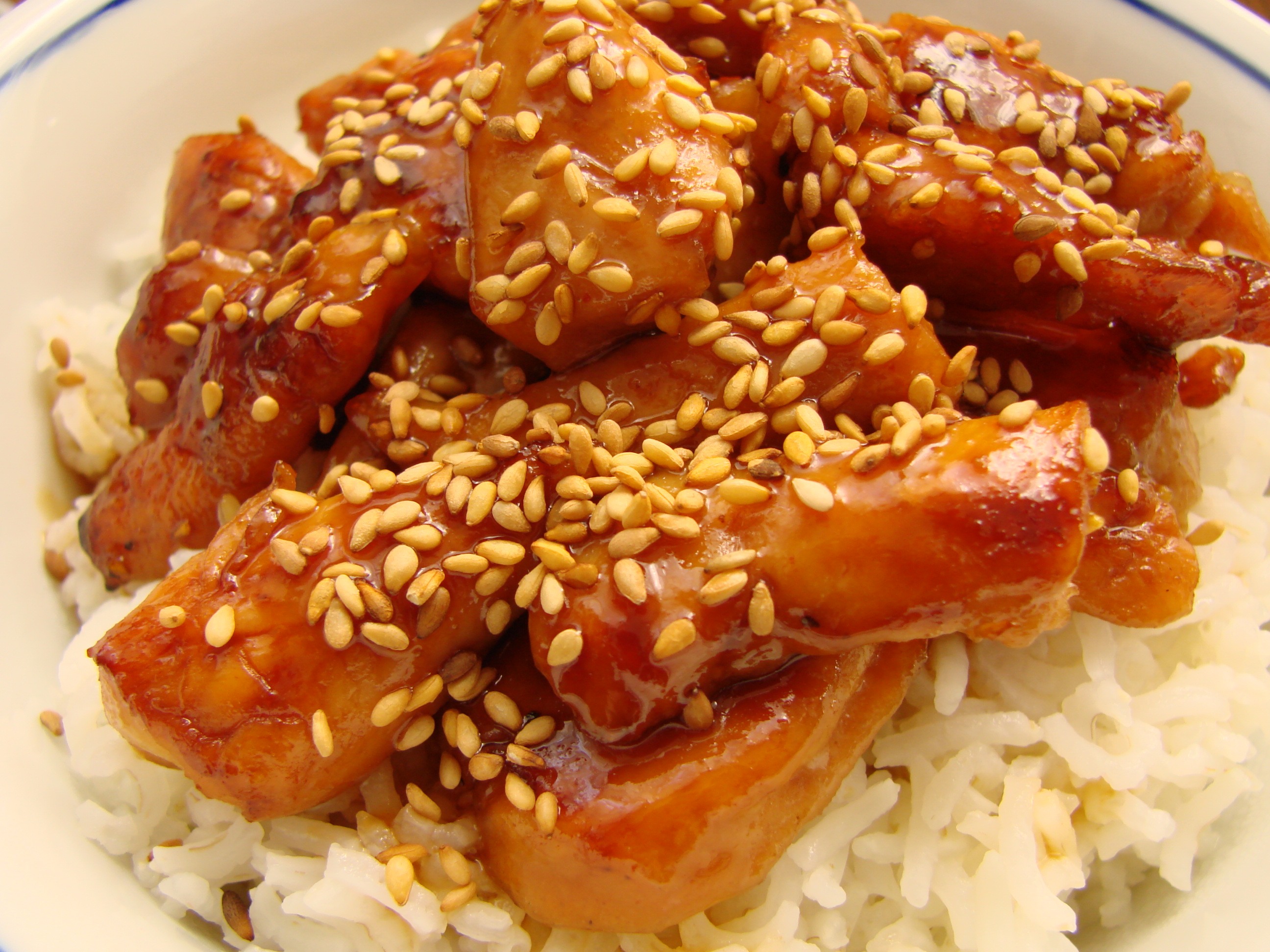 Poulet caramélisé au sésame