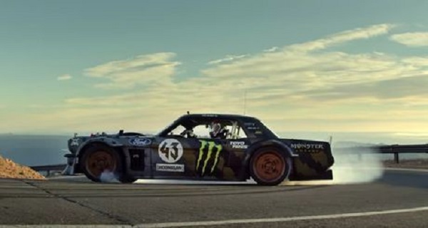 Ken Block – Hoonigan Racing : « Climbkhana », l’affrontement Gymkhana Vs Montagne