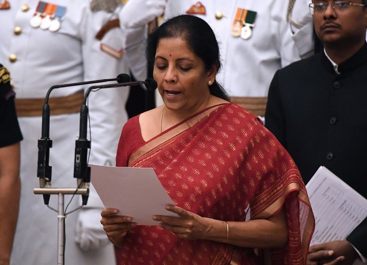 L’Inde nomme sa première femme ministre de la Défense