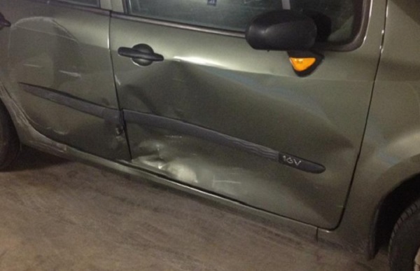 Relizane : Croyant à un simple accident, on lui vole sa voiture