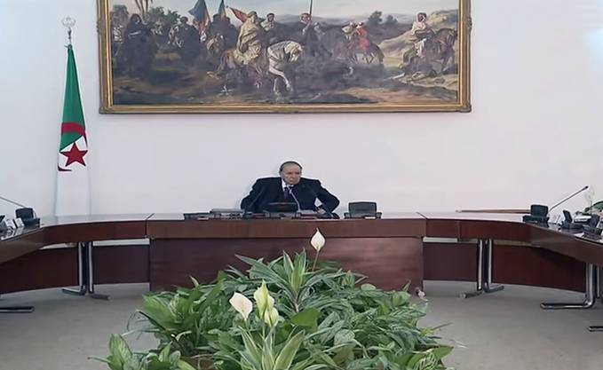 Bouteflika ordonne le paiement “sans délai” des créances détenues par les entreprises