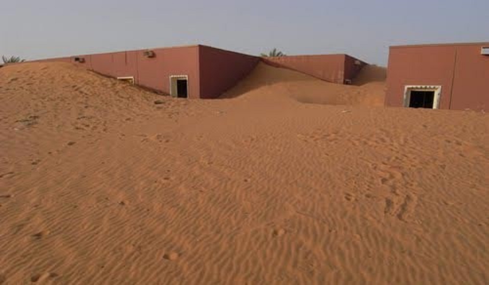 Avancée du sable à In Salah: Plusieurs maisons ensevelies sous les dunes à Silafen
