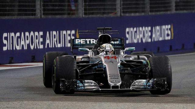 Formule 1 : GP de Singapour Hamilton (Mercedes) s’impose et prend le large