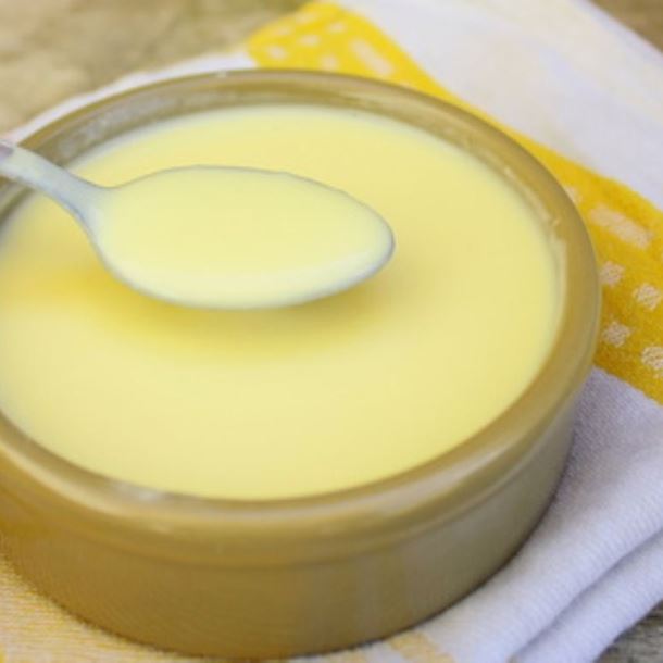 Faire une crème anglaise express