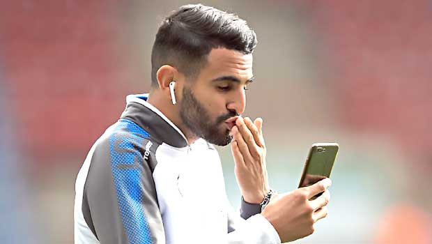 Mahrez titulaire face  à Huddersfield