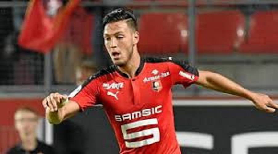 Un supporter du Stade Rennais se fait tatouer Bensebaïni sur le mollet !