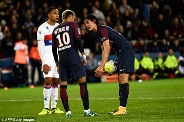 Cavani-Neymar, des tensions plus sérieuses que prévues et une histoire de gros sous ?