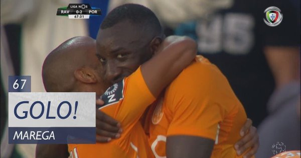 FC Porto : La passe décisive de Brahimi pour Marega (Vidéo)