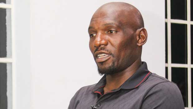 Njitap : «Un Mondial sans l’Algérie  et le Cameroun, c’est triste pour l’Afrique»