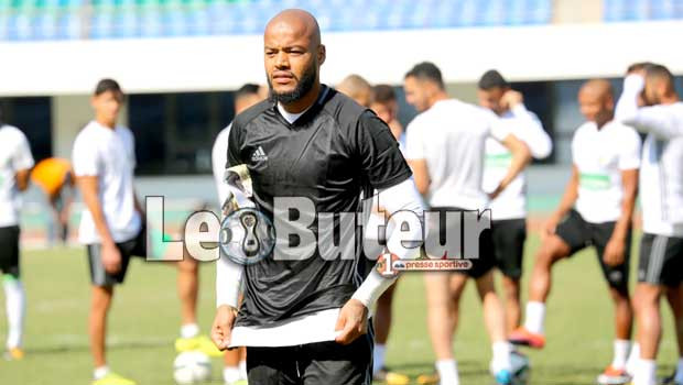 Vers le forfait de M’bolhi face au Cameroun