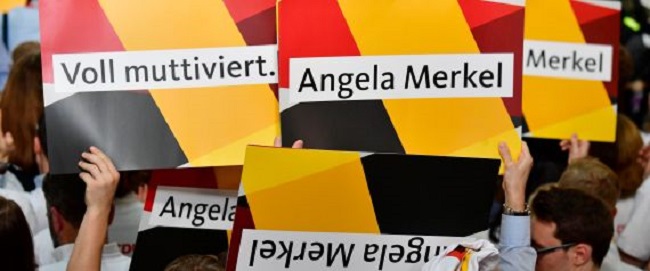 Allemagne: Victoire de Merkel, les nationalistes au parlement pour la première fois depuis 1945