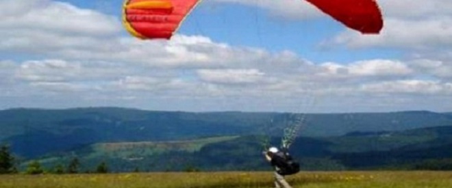 Succès populaire à Tizi-Ouzou des portes ouvertes sur les sports aériens