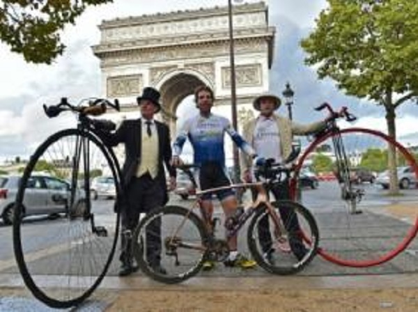 Tour du monde en 78 jours: un cycliste britannique fait mieux que Phileas Fogg