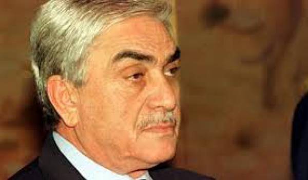 Sa famille rassure: Zeroual va bien