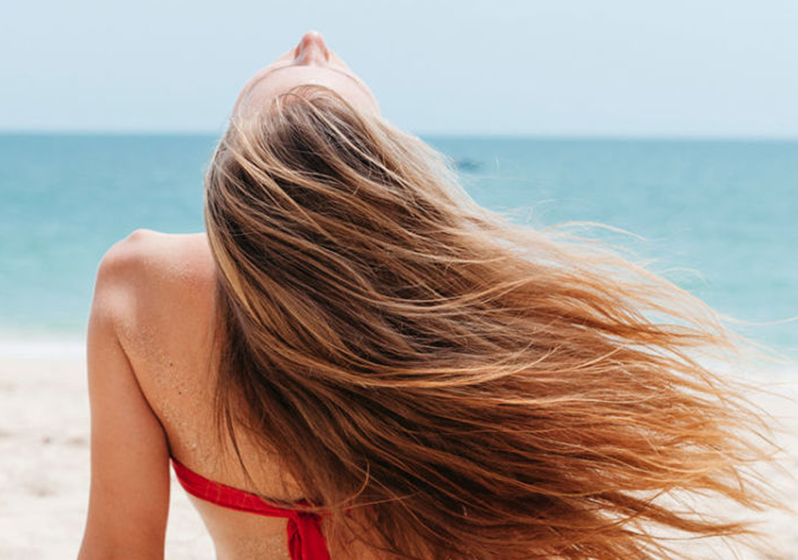 3 astuces naturelles pour éclaircir ses cheveux