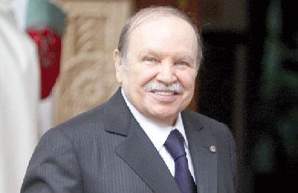 Fête nationale de l’ouganda : Bouteflika félicite son homologue ougandais