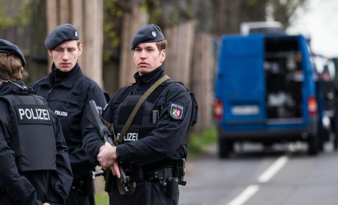 Allemagne: des agents de sécurité incitent des migrants à la prostitution